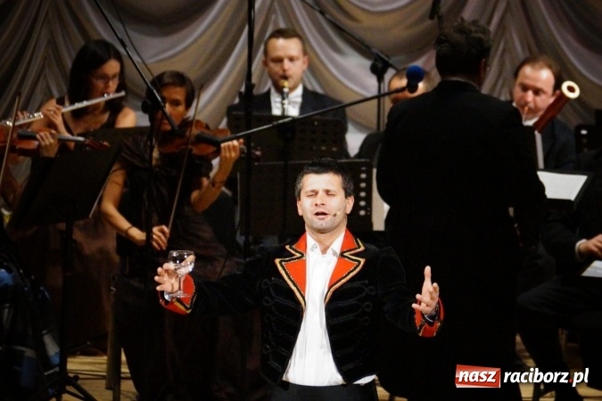 Zdjęcie w galerii na portalu naszraciborz.pl: Strauss Gala w Raciborskim Centrum Kultury wiadomości z regionu