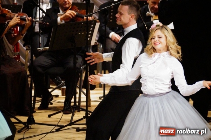 Zdjęcie w galerii na portalu naszraciborz.pl: Strauss Gala w Raciborskim Centrum Kultury wiadomości z regionu