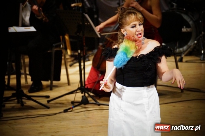 Zdjęcie w galerii na portalu naszraciborz.pl: Strauss Gala w Raciborskim Centrum Kultury wiadomości z regionu