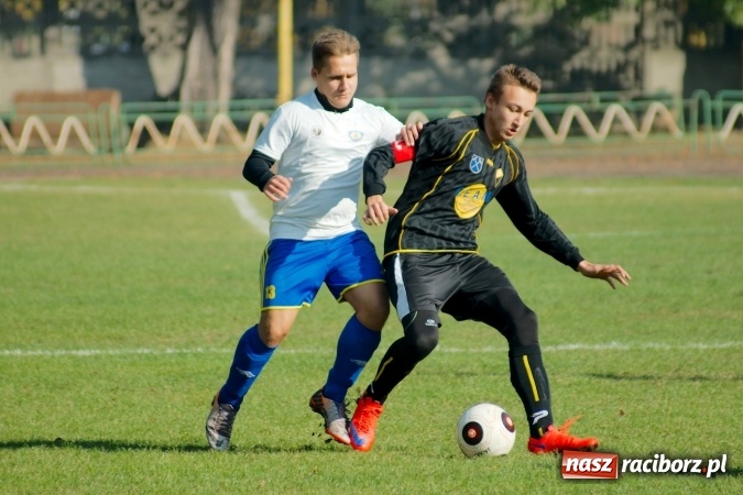 Zdjęcie w galerii na portalu naszraciborz.pl: Duet Płaczek-Koczor pogromcą Naprzodu. II liga w zasięgu Ikara wiadomości z regionu