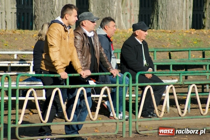 Zdjęcie w galerii na portalu naszraciborz.pl: Duet Płaczek-Koczor pogromcą Naprzodu. II liga w zasięgu Ikara wiadomości z regionu