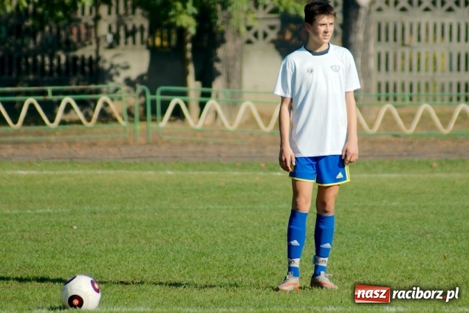 Zdjęcie w galerii na portalu naszraciborz.pl: Duet Płaczek-Koczor pogromcą Naprzodu. II liga w zasięgu Ikara wiadomości z regionu