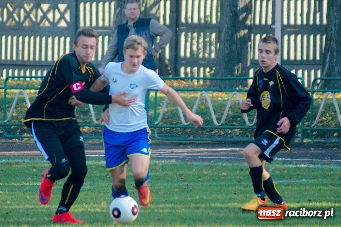 Zdjęcie w galerii na portalu naszraciborz.pl: Duet Płaczek-Koczor pogromcą Naprzodu. II liga w zasięgu Ikara wiadomości z regionu