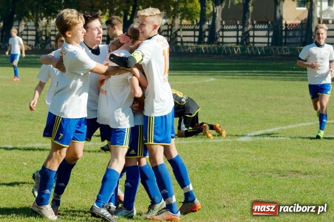 Zdjęcie w galerii na portalu naszraciborz.pl: Duet Płaczek-Koczor pogromcą Naprzodu. II liga w zasięgu Ikara wiadomości z regionu