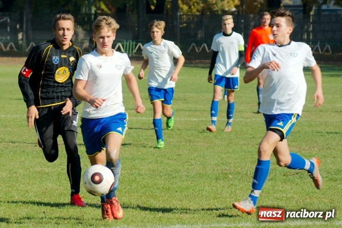 Zdjęcie w galerii na portalu naszraciborz.pl: Duet Płaczek-Koczor pogromcą Naprzodu. II liga w zasięgu Ikara wiadomości z regionu