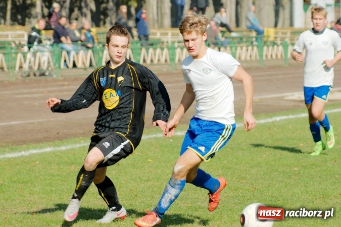 Zdjęcie w galerii na portalu naszraciborz.pl: Duet Płaczek-Koczor pogromcą Naprzodu. II liga w zasięgu Ikara wiadomości z regionu