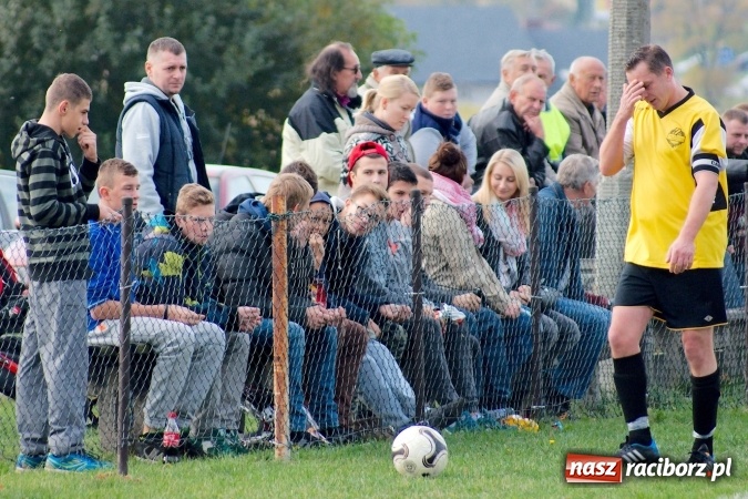 Zdjęcie w galerii na portalu naszraciborz.pl: A klasa: Ogromny pech Strzelca, komplet punktów Krzanowic wiadomości z regionu