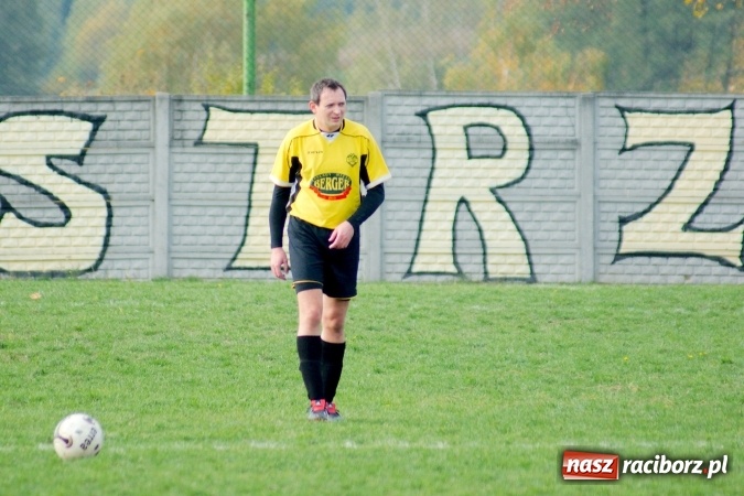 Zdjęcie w galerii na portalu naszraciborz.pl: A klasa: Ogromny pech Strzelca, komplet punktów Krzanowic wiadomości z regionu