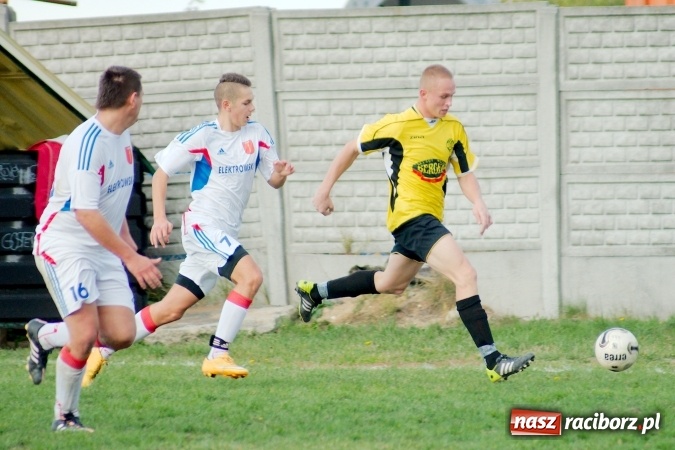 Zdjęcie w galerii na portalu naszraciborz.pl: A klasa: Ogromny pech Strzelca, komplet punktów Krzanowic wiadomości z regionu