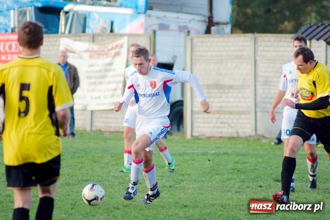 Zdjęcie w galerii na portalu naszraciborz.pl: A klasa: Ogromny pech Strzelca, komplet punktów Krzanowic wiadomości z regionu