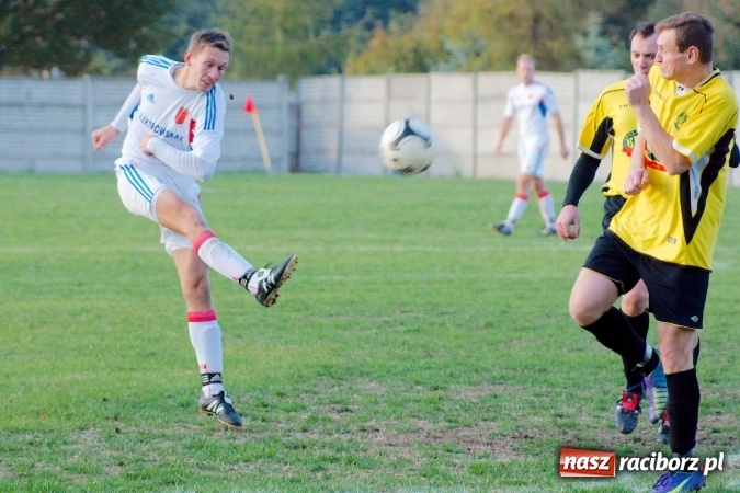 Zdjęcie w galerii na portalu naszraciborz.pl: A klasa: Ogromny pech Strzelca, komplet punktów Krzanowic wiadomości z regionu