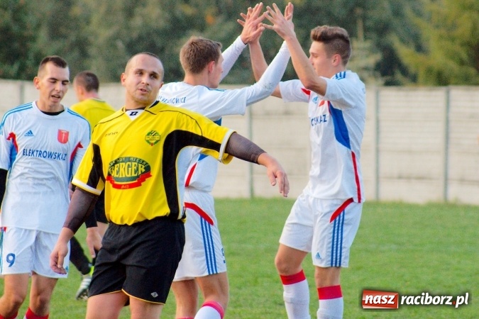 Zdjęcie w galerii na portalu naszraciborz.pl: A klasa: Ogromny pech Strzelca, komplet punktów Krzanowic wiadomości z regionu