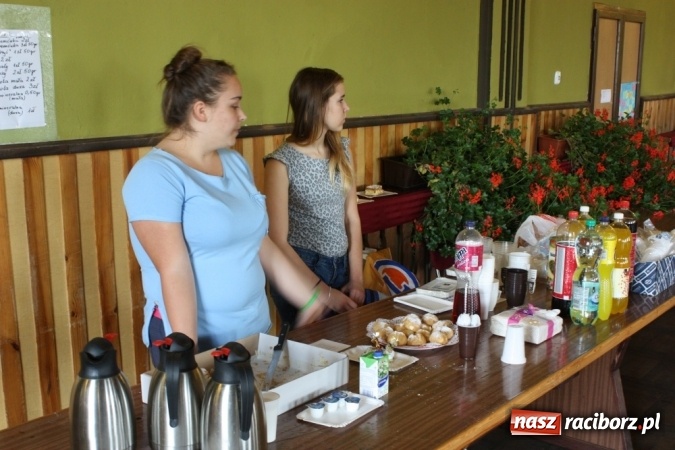 Zdjęcie w galerii na portalu naszraciborz.pl: XV Dzień Papieski w Domu Kultury w Borucinie wiadomości z regionu