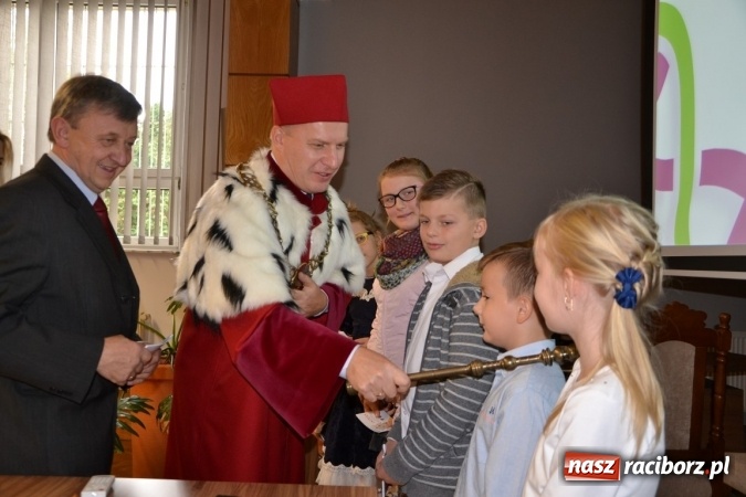 Zdjęcie w galerii na portalu naszraciborz.pl: Nie mają jeszcze matury – już zostali studentami wiadomości z regionu