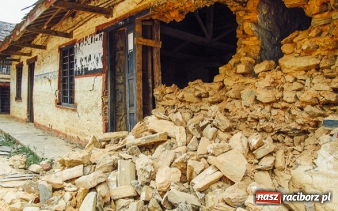 Zdjęcie w galerii na portalu naszraciborz.pl: Dzieci ze Szkoły na Ostrogu pomagają nepalskim rówieśnikom wiadomości z regionu