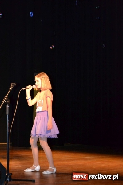 Zdjęcie w galerii na portalu naszraciborz.pl: VIII Finał Konkursu Wokalnego Kuźnia Raciborska 2015 wiadomości z regionu