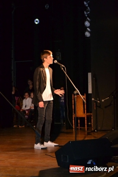 Zdjęcie w galerii na portalu naszraciborz.pl: VIII Finał Konkursu Wokalnego Kuźnia Raciborska 2015 wiadomości z regionu