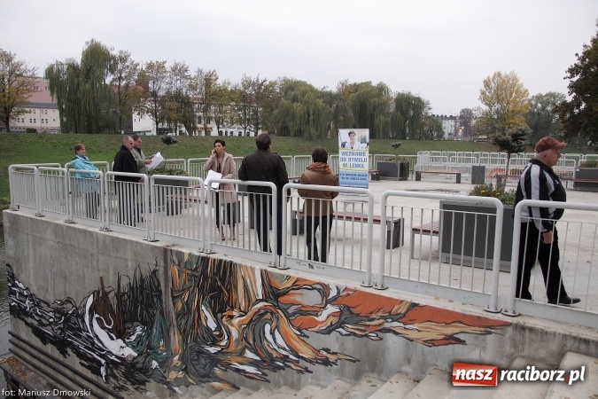 Zdjęcie w galerii na portalu naszraciborz.pl: Konferencja prasowa Anny Ronin. Wezwanie do dymisji prezydenta Lenka wiadomości z regionu