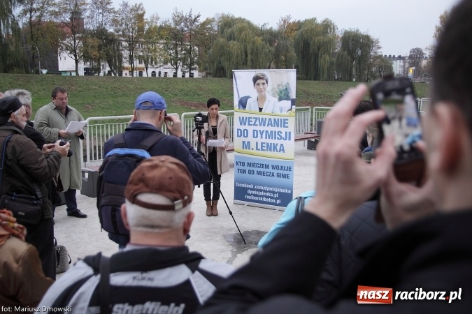 Zdjęcie w galerii na portalu naszraciborz.pl: Konferencja prasowa Anny Ronin. Wezwanie do dymisji prezydenta Lenka wiadomości z regionu