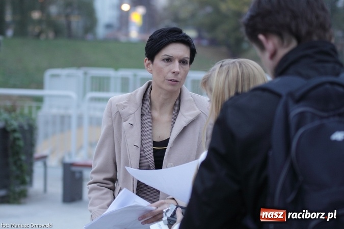 Zdjęcie w galerii na portalu naszraciborz.pl: Konferencja prasowa Anny Ronin. Wezwanie do dymisji prezydenta Lenka wiadomości z regionu