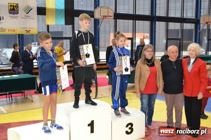 Zdjęcie w galerii na portalu naszraciborz.pl: Unici zdominowali Memoriał Czai wiadomości z regionu