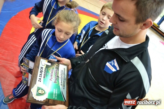 Zdjęcie w galerii na portalu naszraciborz.pl: Unici zdominowali Memoriał Czai wiadomości z regionu