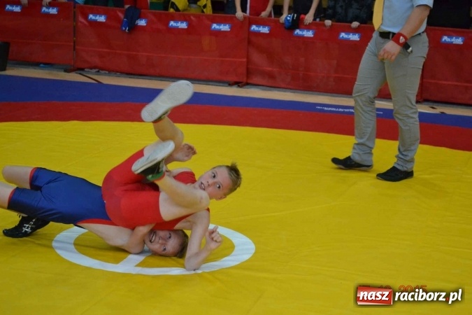 Zdjęcie w galerii na portalu naszraciborz.pl: Unici zdominowali Memoriał Czai wiadomości z regionu