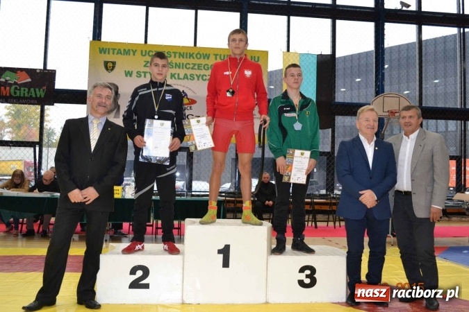 Zdjęcie w galerii na portalu naszraciborz.pl: Unici zdominowali Memoriał Czai wiadomości z regionu