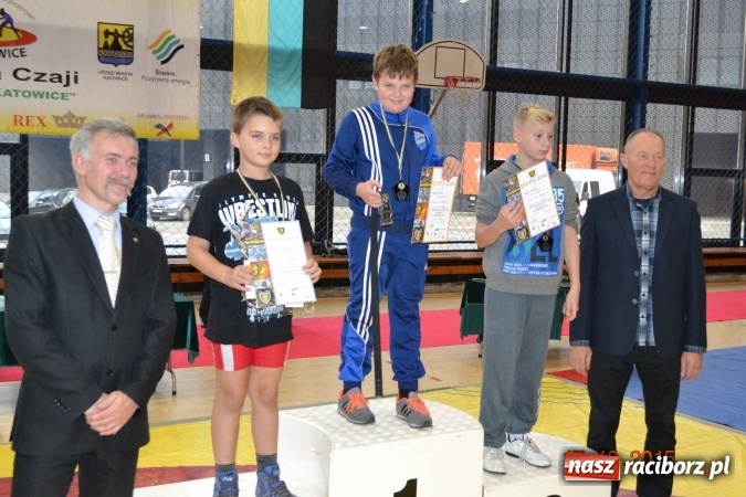 Zdjęcie w galerii na portalu naszraciborz.pl: Unici zdominowali Memoriał Czai wiadomości z regionu