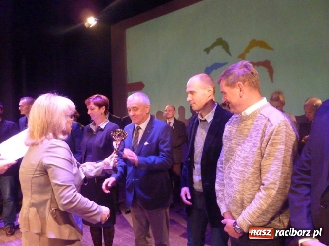 Zdjęcie w galerii na portalu naszraciborz.pl: Sport szkolny. Nie ma takiego miasta na Śląsku wiadomości z regionu