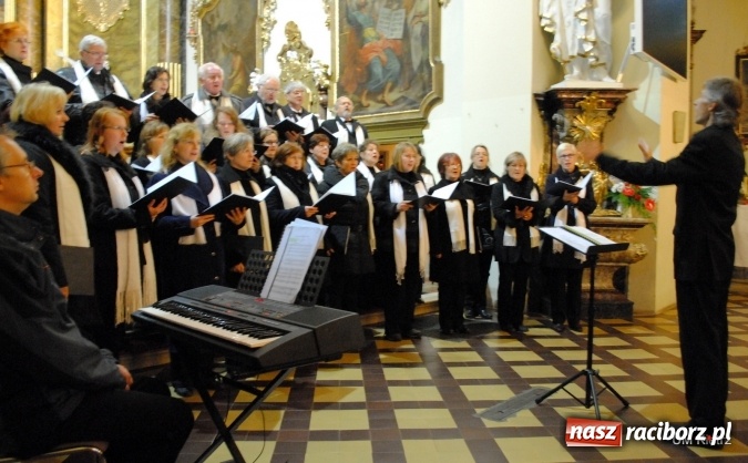Zdjęcie w galerii na portalu naszraciborz.pl: Chór Bilovec wystąpił w Kietrzu wiadomości z regionu