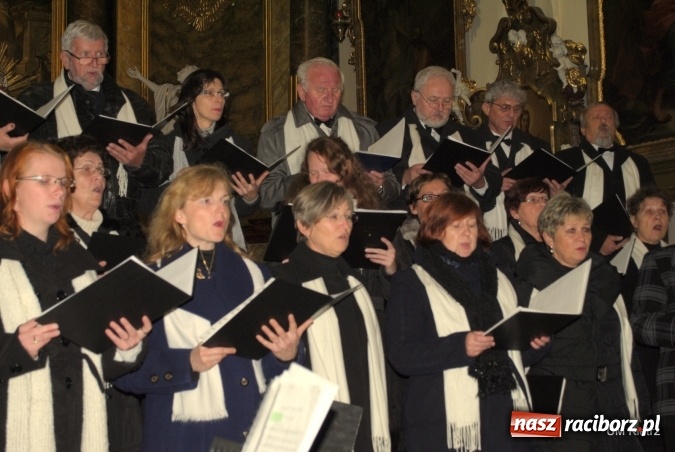 Zdjęcie w galerii na portalu naszraciborz.pl: Chór Bilovec wystąpił w Kietrzu wiadomości z regionu
