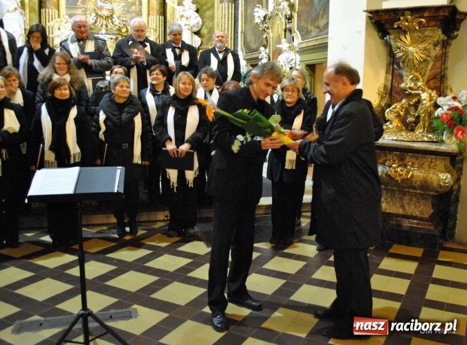 Zdjęcie w galerii na portalu naszraciborz.pl: Chór Bilovec wystąpił w Kietrzu wiadomości z regionu