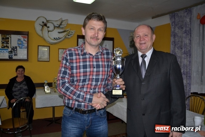 Zdjęcie w galerii na portalu naszraciborz.pl: Tworków. Zakończył się sezon lotowy gołębi wiadomości z regionu