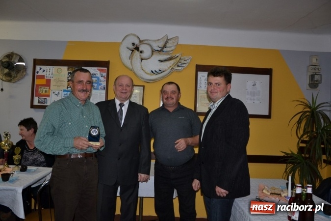 Zdjęcie w galerii na portalu naszraciborz.pl: Tworków. Zakończył się sezon lotowy gołębi wiadomości z regionu