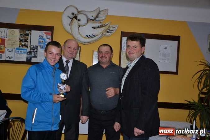 Zdjęcie w galerii na portalu naszraciborz.pl: Tworków. Zakończył się sezon lotowy gołębi wiadomości z regionu