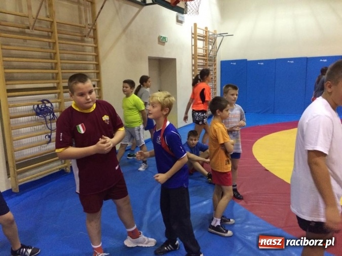 Zdjęcie w galerii na portalu naszraciborz.pl: Finał Wojewódzki Zapasy sportem wszystkich dzieci w Raciborzu wiadomości z regionu