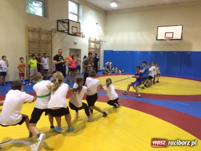 Zdjęcie w galerii na portalu naszraciborz.pl: Finał Wojewódzki Zapasy sportem wszystkich dzieci w Raciborzu wiadomości z regionu