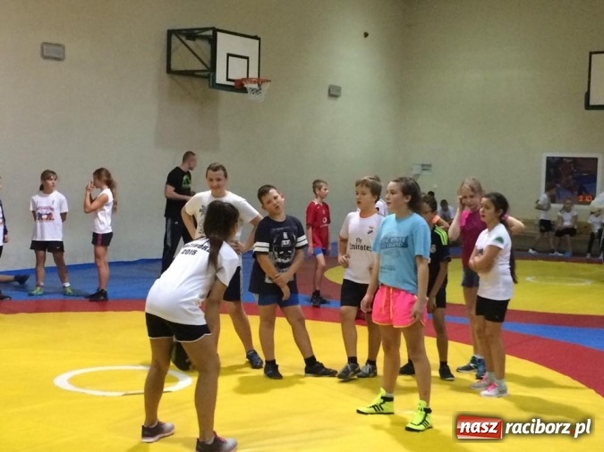 Zdjęcie w galerii na portalu naszraciborz.pl: Finał Wojewódzki Zapasy sportem wszystkich dzieci w Raciborzu wiadomości z regionu