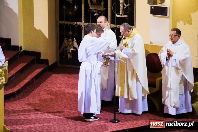 Zdjęcie w galerii na portalu naszraciborz.pl: Wyjątkowa Msza św. na 80-lecie kościoła NSPJ wiadomości z regionu