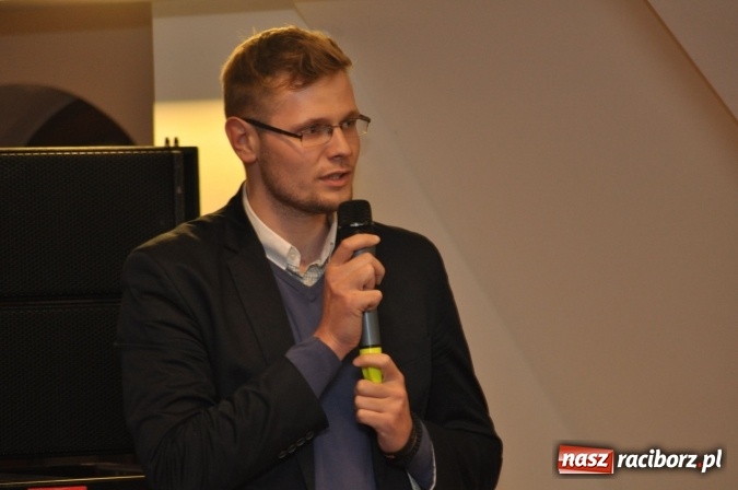 Zdjęcie w galerii na portalu naszraciborz.pl: Kiedy seks staje się bogiem – ksiądz Oko o ideologii gender na Zamku Piastowskim wiadomości z regionu