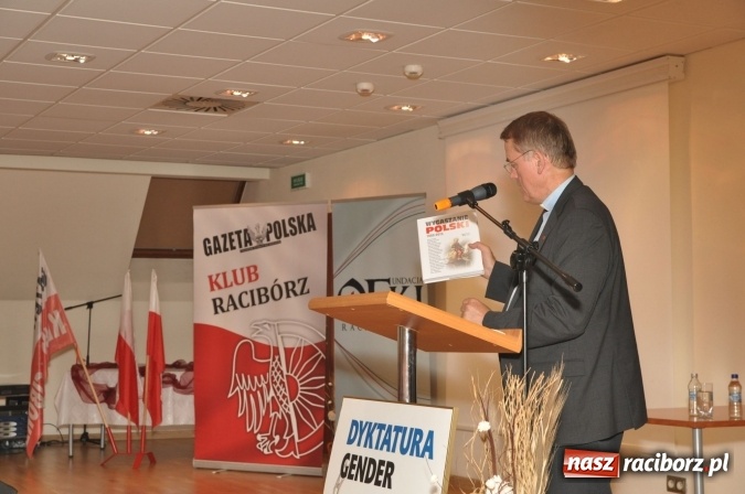 Zdjęcie w galerii na portalu naszraciborz.pl: Kiedy seks staje się bogiem – ksiądz Oko o ideologii gender na Zamku Piastowskim wiadomości z regionu