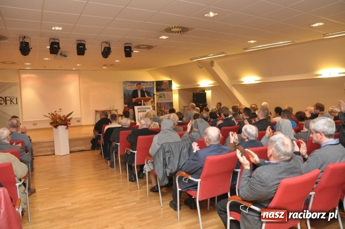 Zdjęcie w galerii na portalu naszraciborz.pl: Kiedy seks staje się bogiem – ksiądz Oko o ideologii gender na Zamku Piastowskim wiadomości z regionu