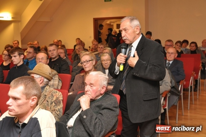 Zdjęcie w galerii na portalu naszraciborz.pl: Kiedy seks staje się bogiem – ksiądz Oko o ideologii gender na Zamku Piastowskim wiadomości z regionu