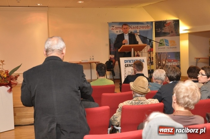 Zdjęcie w galerii na portalu naszraciborz.pl: Kiedy seks staje się bogiem – ksiądz Oko o ideologii gender na Zamku Piastowskim wiadomości z regionu