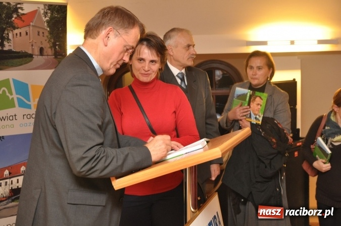 Zdjęcie w galerii na portalu naszraciborz.pl: Kiedy seks staje się bogiem – ksiądz Oko o ideologii gender na Zamku Piastowskim wiadomości z regionu