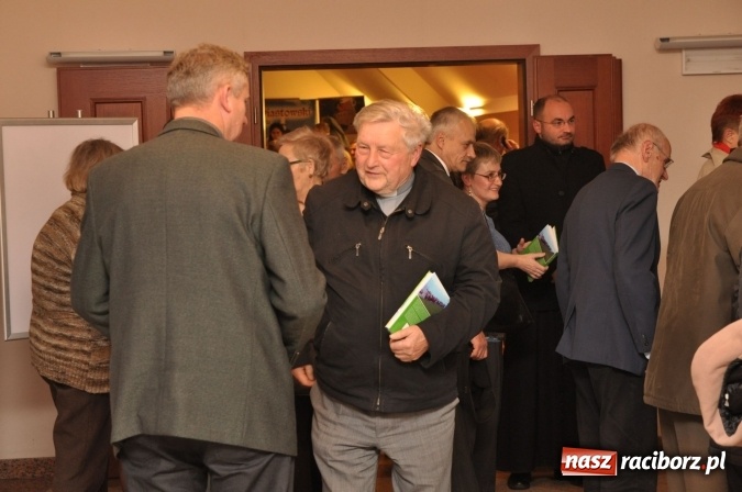 Zdjęcie w galerii na portalu naszraciborz.pl: Kiedy seks staje się bogiem – ksiądz Oko o ideologii gender na Zamku Piastowskim wiadomości z regionu