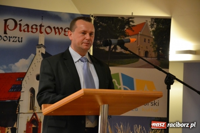 Zdjęcie w galerii na portalu naszraciborz.pl: Tu mieszkam, tu zmieniam - aktywni mieszkańcy gminy Krzanowice spotkali się na zamku wiadomości z regionu