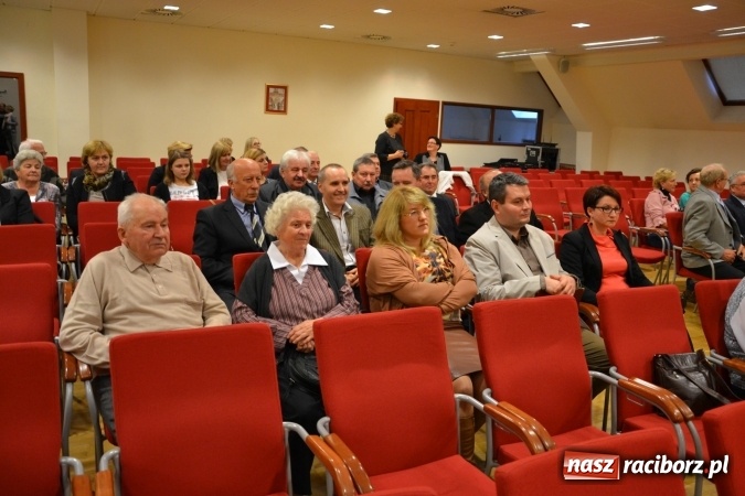 Zdjęcie w galerii na portalu naszraciborz.pl: Tu mieszkam, tu zmieniam - aktywni mieszkańcy gminy Krzanowice spotkali się na zamku wiadomości z regionu