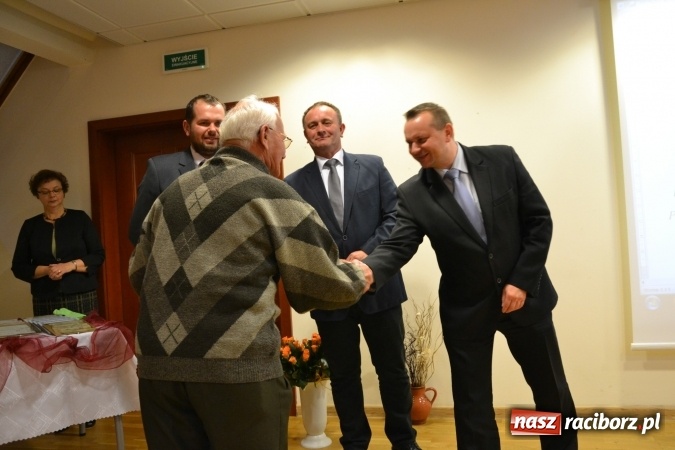 Zdjęcie w galerii na portalu naszraciborz.pl: Tu mieszkam, tu zmieniam - aktywni mieszkańcy gminy Krzanowice spotkali się na zamku wiadomości z regionu